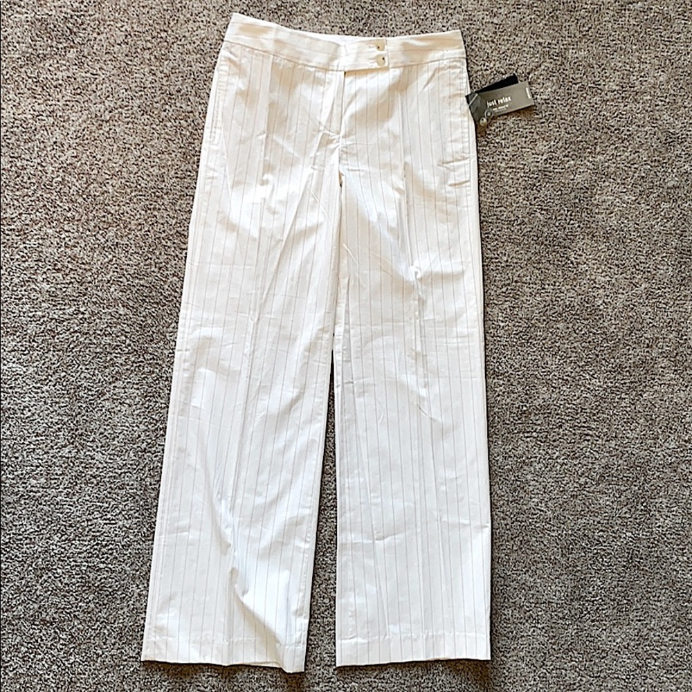 KENNETH COLE- Woman's White stripe pants- sz 6 NWT